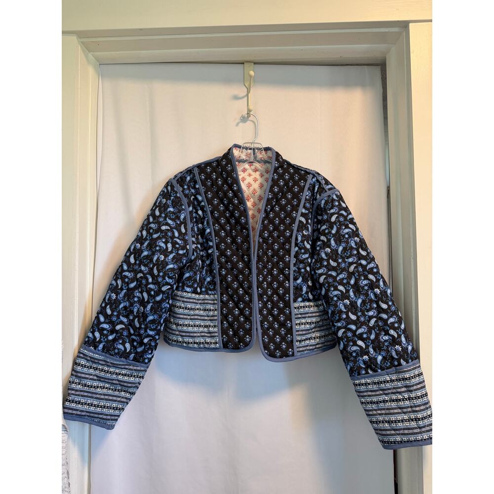 Perbai | Women's Reversible Floral Cropped Quilted Jacket-M - Picture 3 of 5